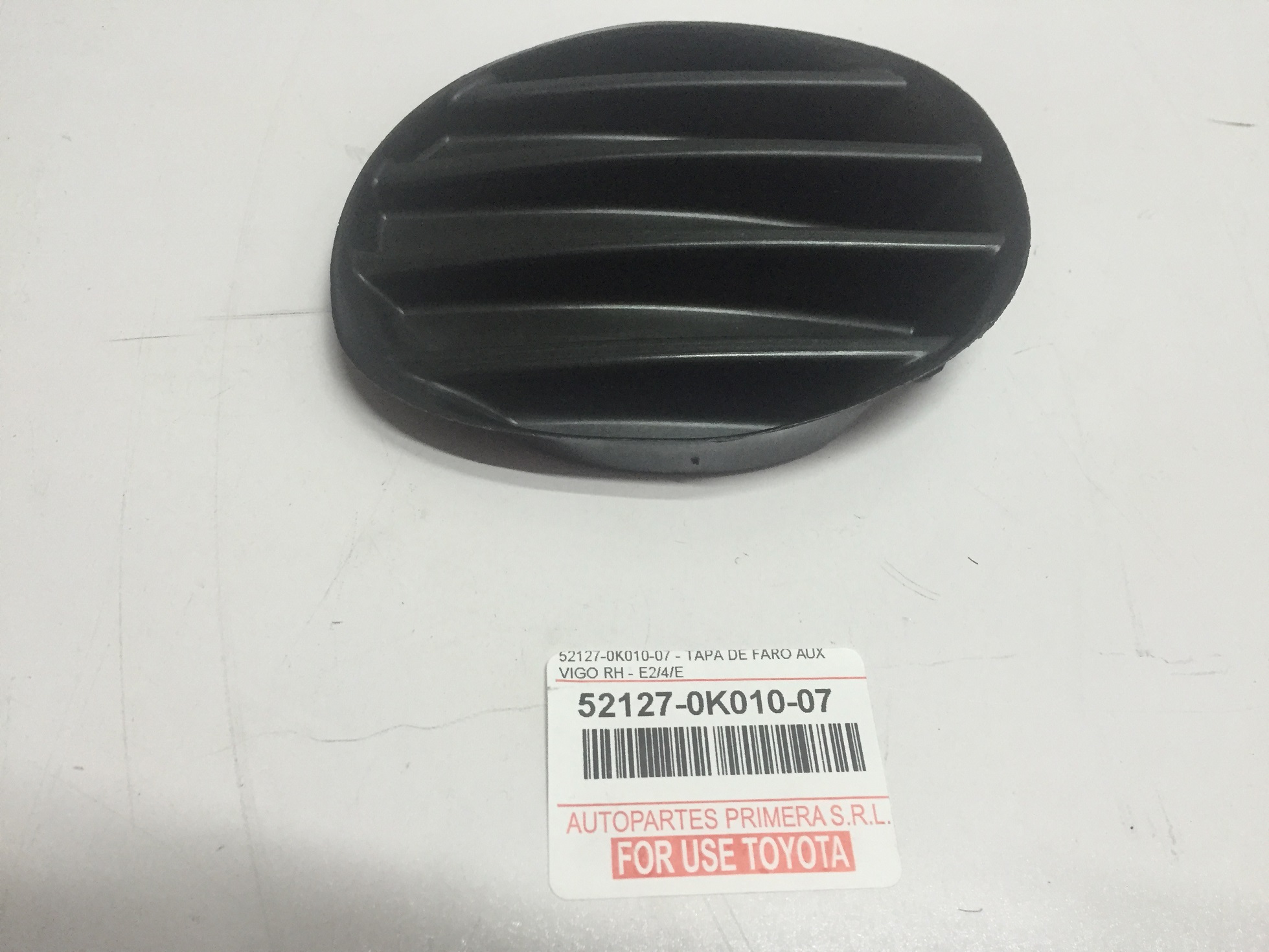 TAPADE  FARO ANTINIEBLA DERECHO HILUX 2005-2008