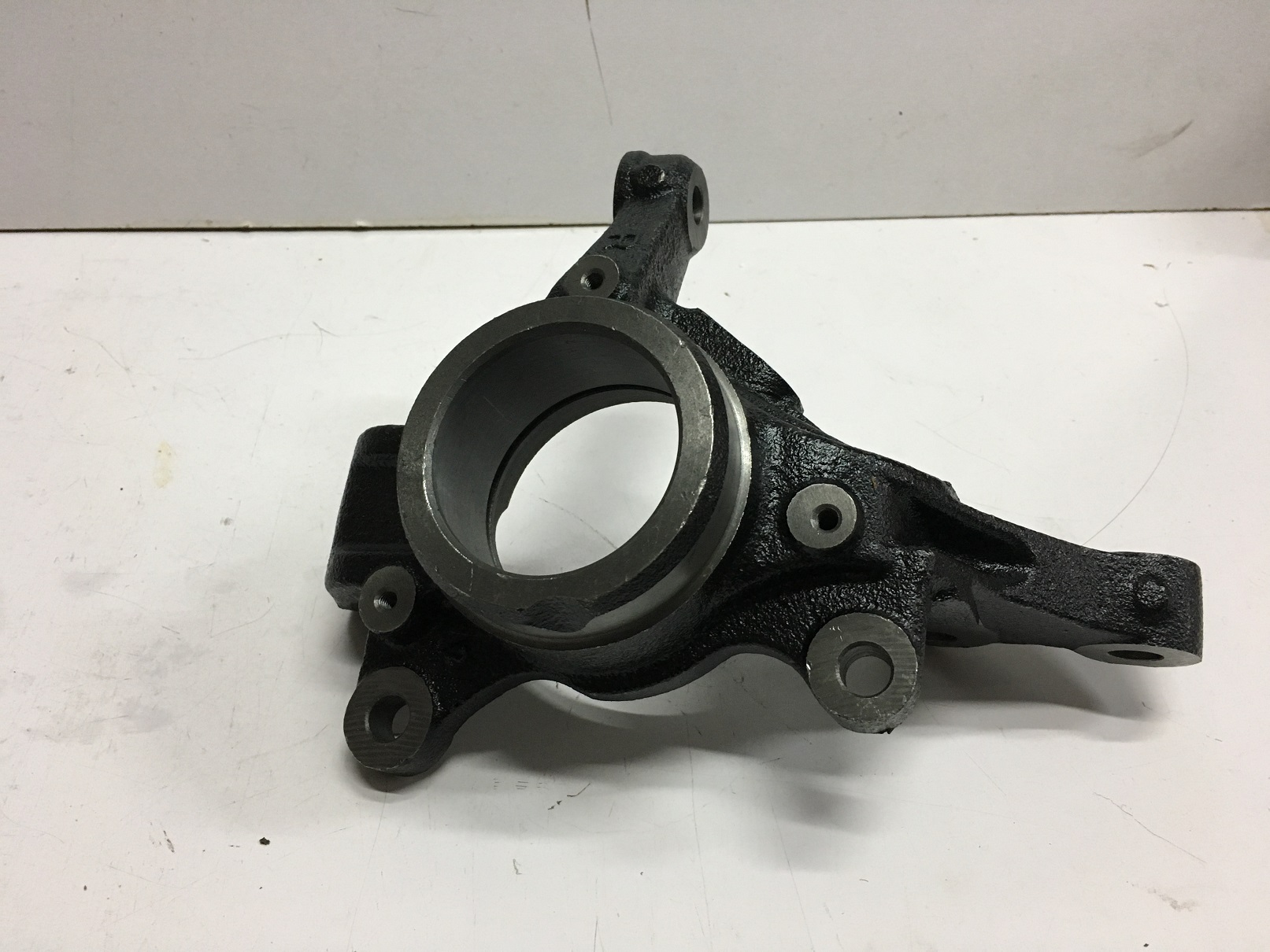 BRAZO PUNTA DE EJE DERECHO COROLLA 02-08