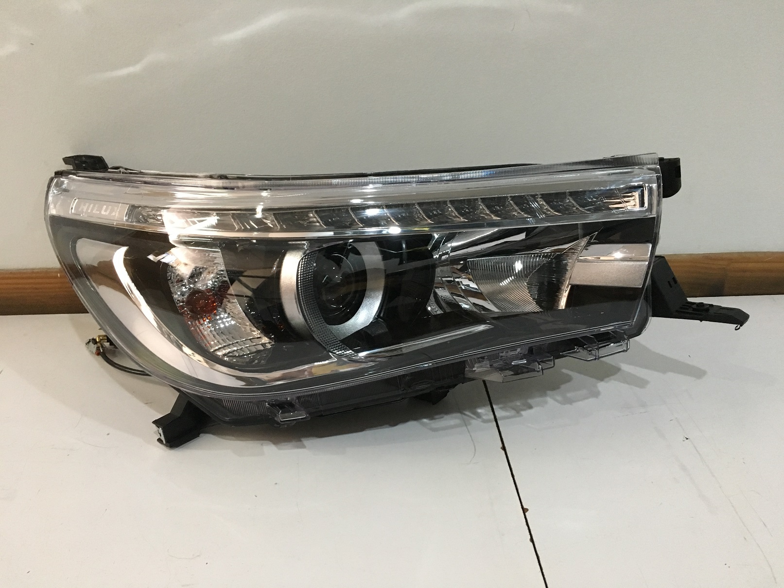 OPTICA DER HILUX 2016- REPLICA DE SRX SE ADAP EN DX/SR/SRV